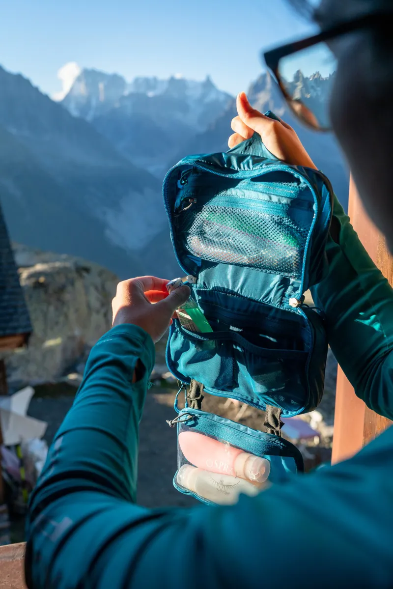 Osprey Ultralight Zip Organizer - Black-3